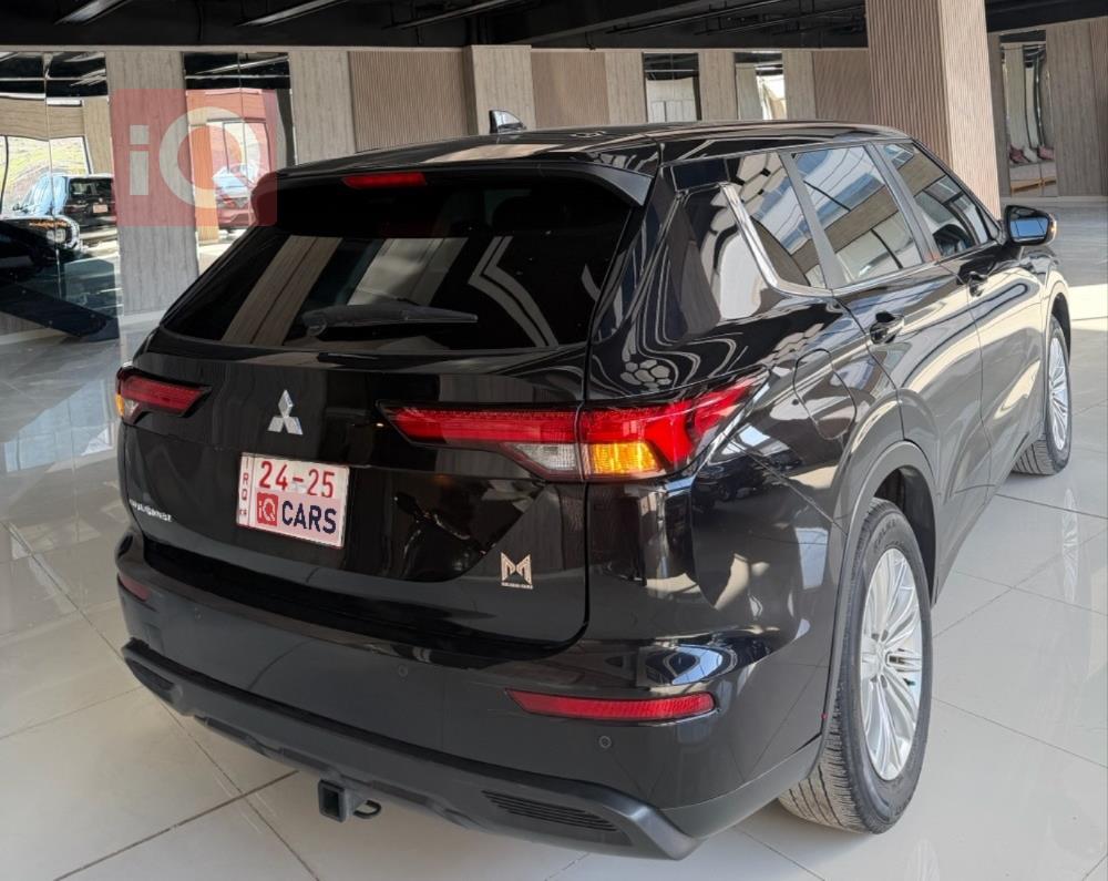 ميتسوبيشي اوتلاندر